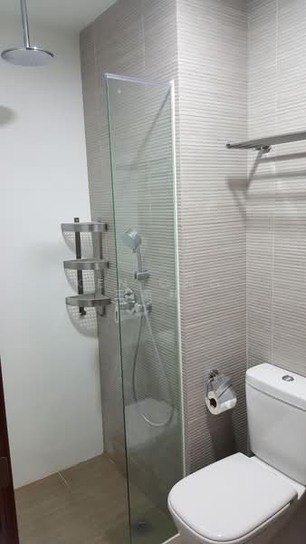 Cassia Edge, 343 Guillemard Road, 4 Bedrooms, 1,173 sqft, Apartment For Sale, by Ken Ong 王英和, 500186224 - Bathroom - PropertyGuru.com.sg