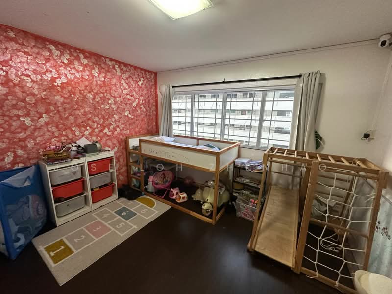 939 Jurong West Street 91, 939 Jurong West Street 91, 3 Bedrooms, 1,108 sqft, HDB Flat For Sale, by Jose Loh Zhenhao, 500186230 - Bedroom - PropertyGuru.com.sg