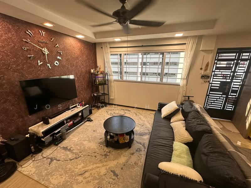 939 Jurong West Street 91, 939 Jurong West Street 91, 3 Bedrooms, 1,108 sqft, HDB Flat For Sale, by Jose Loh Zhenhao, 500186230 - Living Room - PropertyGuru.com.sg