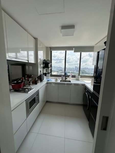 Sky Habitat, 7 Bishan Street 15, 2 Bedrooms, 1,281 sqft, Condominium For Sale, by Zann Tan, 500186231 - Kitchen - PropertyGuru.com.sg
