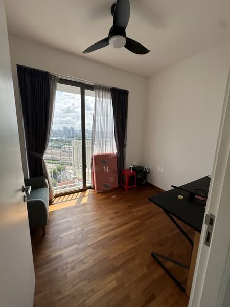 Sky Habitat, 7 Bishan Street 15, 2 Bedrooms, 1,281 sqft, Condominium For Sale, by Zann Tan, 500186231 - Bedroom - PropertyGuru.com.sg