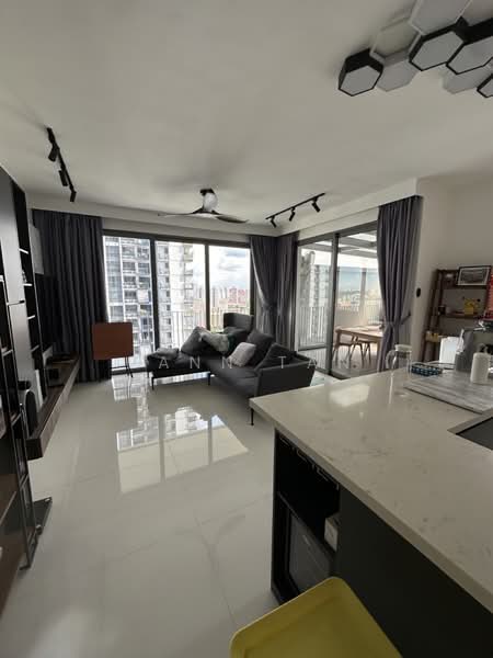 Sky Habitat, 7 Bishan Street 15, 2 Bedrooms, 1,281 sqft, Condominium For Sale, by Zann Tan, 500186231 - Living Room - PropertyGuru.com.sg