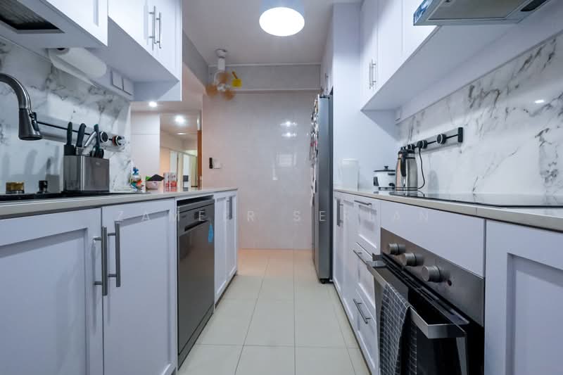 201C Woodleigh Link, 201C Woodleigh Link, 3 Bedrooms, 990 sqft, HDB Flat For Rent, by Zameer Serlan, 500186233 - Kitchen - PropertyGuru.com.sg