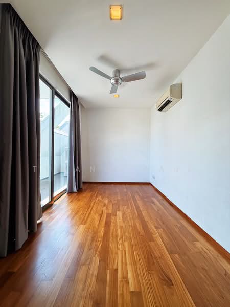 Gentle Reflections, 41 Gentle Road, 6 Bedrooms, 4,230 sqft, Condominium For Sale, by Torance Paul, 500186237 - Interior - PropertyGuru.com.sg