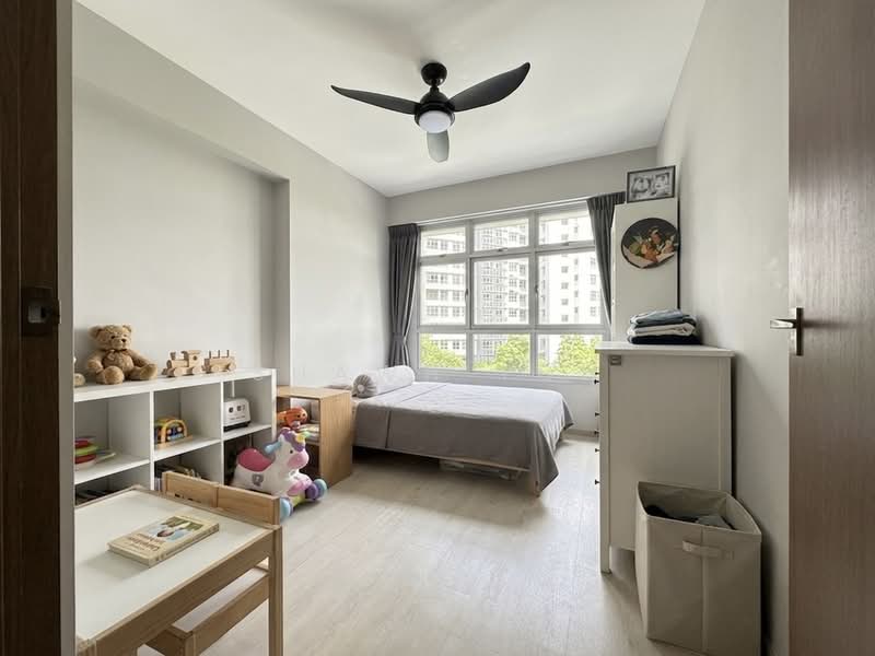875B Tampines Street 86, 875B Tampines Street 86, 3 Bedrooms, 1,001 sqft, HDB Flat For Sale, by Shawn Toh, 500186250 - Common Bedroom 2 - PropertyGuru.com.sg