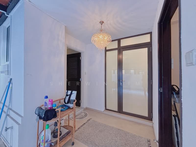 Loyang Villas, Loyang Rise, 4 Bedrooms, 3,147 sqft, Terraced House For Sale, by Sherwin Lim, 500186257 - Entrance - PropertyGuru.com.sg