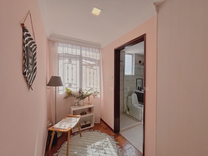 Loyang Villas, Loyang Rise, 4 Bedrooms, 3,147 sqft, Terraced House For Sale, by Sherwin Lim, 500186257 - Bathroom - PropertyGuru.com.sg