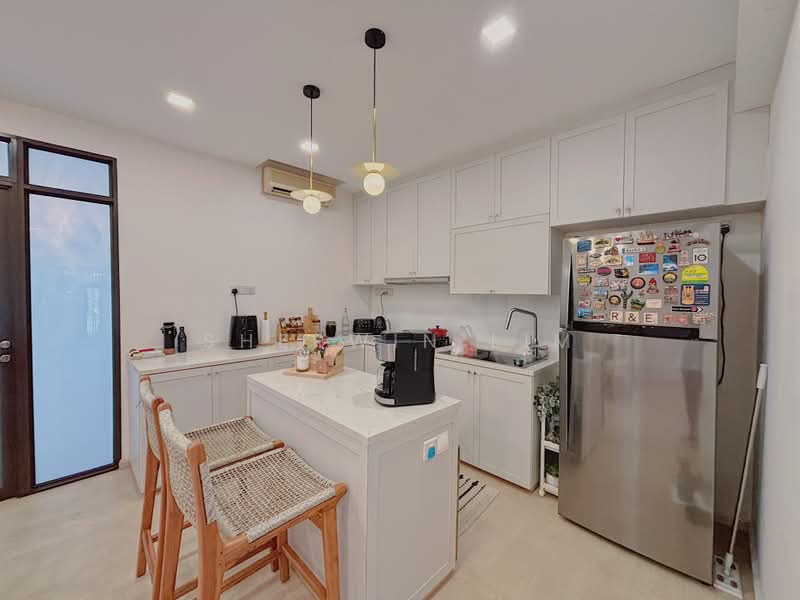 Loyang Villas, Loyang Rise, 4 Bedrooms, 3,147 sqft, Terraced House For Sale, by Sherwin Lim, 500186257 - Kitchen - PropertyGuru.com.sg