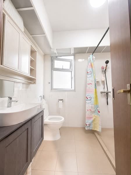 875B Tampines Street 86, 875B Tampines Street 86, 3 Bedrooms, 1,001 sqft, HDB Flat For Sale, by Lee Heng Wei, 500186258 - Bathroom - PropertyGuru.com.sg