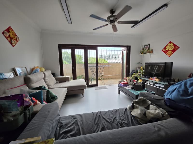 318 Serangoon Avenue 2, 318 Serangoon Avenue 2, 3 Bedrooms, 1,625 sqft, HDB Flat For Rent, by Dwayne Wong, 500186260 - Living Room - PropertyGuru.com.sg