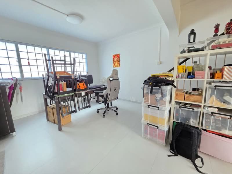 318 Serangoon Avenue 2, 318 Serangoon Avenue 2, 3 Bedrooms, 1,625 sqft, HDB Flat For Rent, by Dwayne Wong, 500186260 - Study - PropertyGuru.com.sg