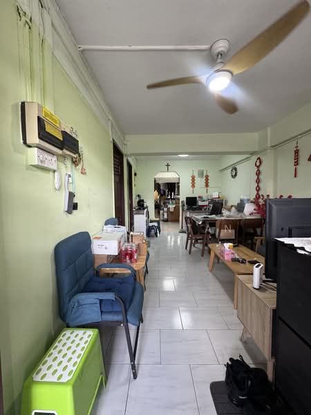 195 Kim Keat Ave - 3 room hdb, , 2 Bedrooms, 710 sqft, HDB Flat For Sale, by Nancy Tan, 500186266 - Living Room - PropertyGuru.com.sg