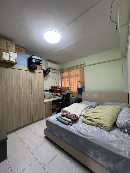 195 Kim Keat Ave - 3 room hdb, , 2 Bedrooms, 710 sqft, HDB Flat For Sale, by Nancy Tan, 500186266 - Bedroom - PropertyGuru.com.sg