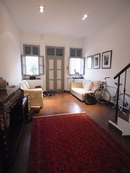 Joo Chiat 2 Bed Couples Delight Conservation, Lor Changi, Tembeling Road, 2 Bedrooms, 1,600 sqft, Conservation House For Rent, by Susan Prior, 500186287 - Living Room - PropertyGuru.com.sg