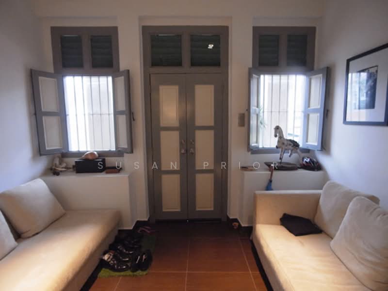 Joo Chiat 2 Bed Couples Delight Conservation, Lor Changi, Tembeling Road, 2 Bedrooms, 1,600 sqft, Conservation House For Rent, by Susan Prior, 500186287 - Living Room - PropertyGuru.com.sg