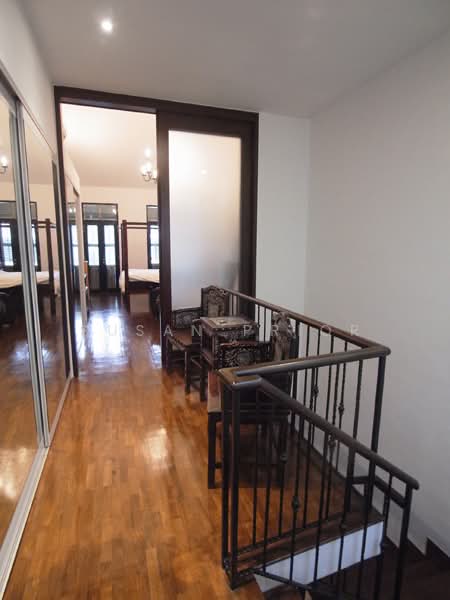 Joo Chiat 2 Bed Couples Delight Conservation, Lor Changi, Tembeling Road, 2 Bedrooms, 1,600 sqft, Conservation House For Rent, by Susan Prior, 500186287 - Corridor - PropertyGuru.com.sg