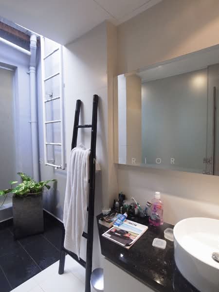 Joo Chiat 2 Bed Couples Delight Conservation, Lor Changi, Tembeling Road, 2 Bedrooms, 1,600 sqft, Conservation House For Rent, by Susan Prior, 500186287 - Bathroom - PropertyGuru.com.sg