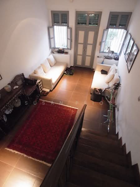 Joo Chiat 2 Bed Couples Delight Conservation, Lor Changi, Tembeling Road, 2 Bedrooms, 1,600 sqft, Conservation House For Rent, by Susan Prior, 500186287 - Living Room - PropertyGuru.com.sg