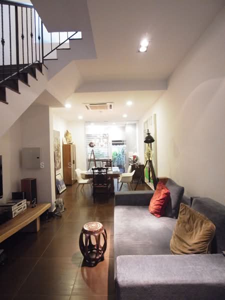 Joo Chiat 2 Bed Couples Delight Conservation, Lor Changi, Tembeling Road, 2 Bedrooms, 1,600 sqft, Conservation House For Rent, by Susan Prior, 500186287 - PropertyGuru.com.sg