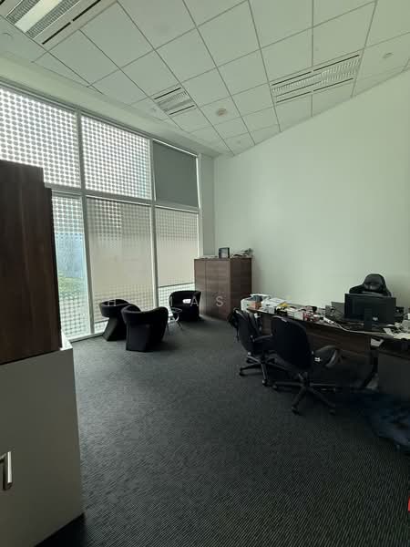 Fusionopolis One, 1 Fusionopolis Place, 2,786 sqft, Business / Science Park For Rent, by Thomas Yee, 500186290 - Study - CommercialGuru.com.sg