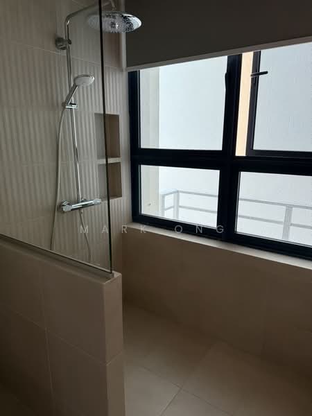 City Square Residences, 14 Kitchener Link, 2 Bedrooms, 840 sqft, Condominium For Sale, by Mark Ong, 500186291 - Bathroom - PropertyGuru.com.sg