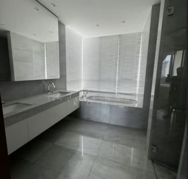 Orchard View, 29 Angullia Park, 4 Bedrooms, 2,530 sqft, Condominium For Sale, by Eileen Koh, 500186302 - Bathroom - PropertyGuru.com.sg