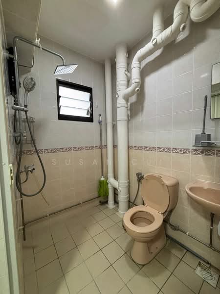 261C Sengkang East Way, 261C Sengkang East Way, Room Rental, 120 sqft, HDB Flat For Rent, by Susan Cui, 500186309 - Bathroom - PropertyGuru.com.sg