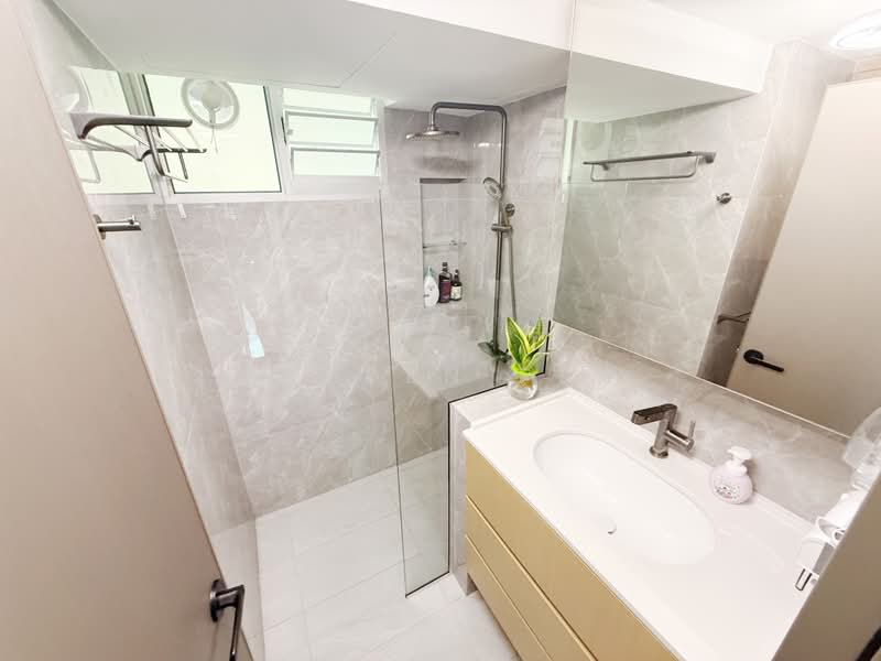 Rio Vista, 26 Upper Serangoon View, 3 Bedrooms, 1,604 sqft, Condominium For Rent, by Jayden Peh, 500186313 - Bathroom - PropertyGuru.com.sg