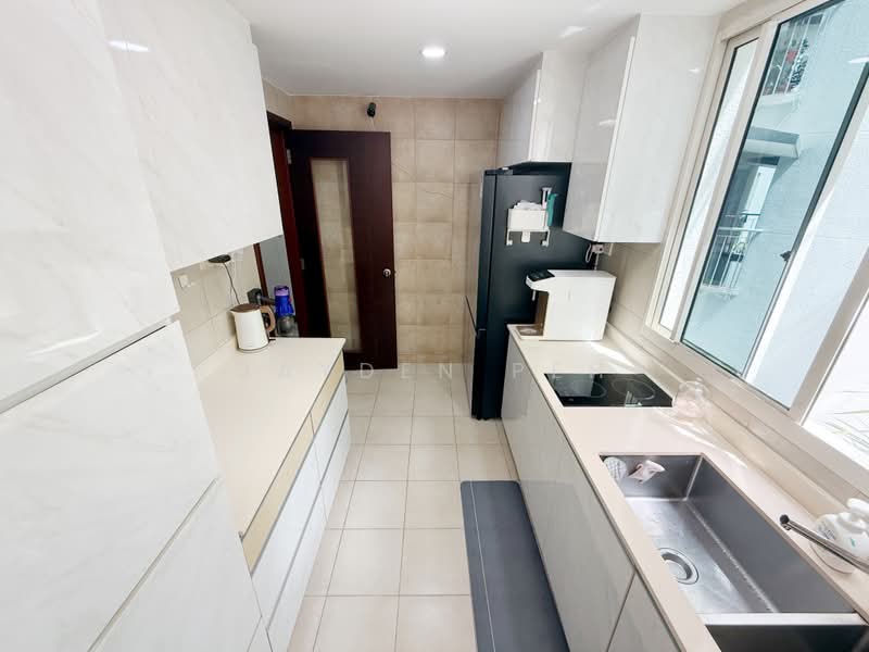 Rio Vista, 26 Upper Serangoon View, 3 Bedrooms, 1,604 sqft, Condominium For Rent, by Jayden Peh, 500186313 - Kitchen - PropertyGuru.com.sg