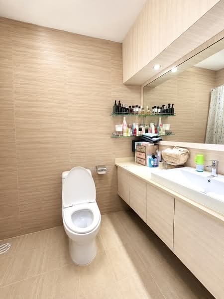 275A Jurong West Street 25, 275A Jurong West Street 25, 3 Bedrooms, 1,195 sqft, HDB Flat For Sale, by Sandy Lim 林莎莎, 500186322 - Master Bathroom - PropertyGuru.com.sg