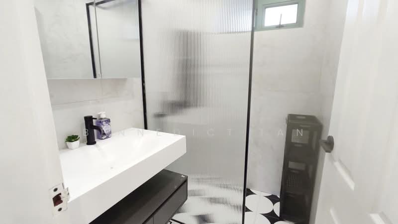 Changi Court, 708 Upper Changi Road East, Room Rental, 120 sqft, Condominium For Rent, by Bennedict Tan, 500186331 - Bathroom - PropertyGuru.com.sg