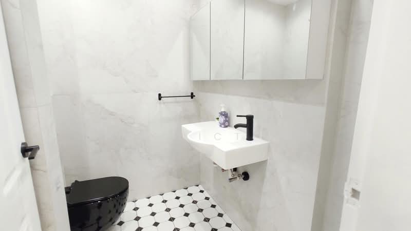 Changi Court, 708 Upper Changi Road East, Room Rental, 120 sqft, Condominium For Rent, by Bennedict Tan, 500186331 - Bathroom - PropertyGuru.com.sg
