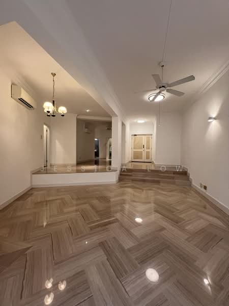 Orange Regency, 101 Fernhill Road, 4 Bedrooms, 1,776 sqft, Apartment For Rent, by Jessica Low, 500186339 - Living Room - PropertyGuru.com.sg