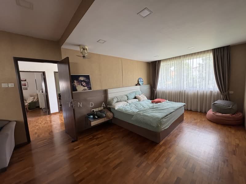 Tai Keng Gardens, Tai Keng Gardens, 5 Bedrooms, 4,778 sqft, Corner Terrace For Sale, by Linda SL Tan, 500186344 - Spacious Master Bedroom - PropertyGuru.com.sg