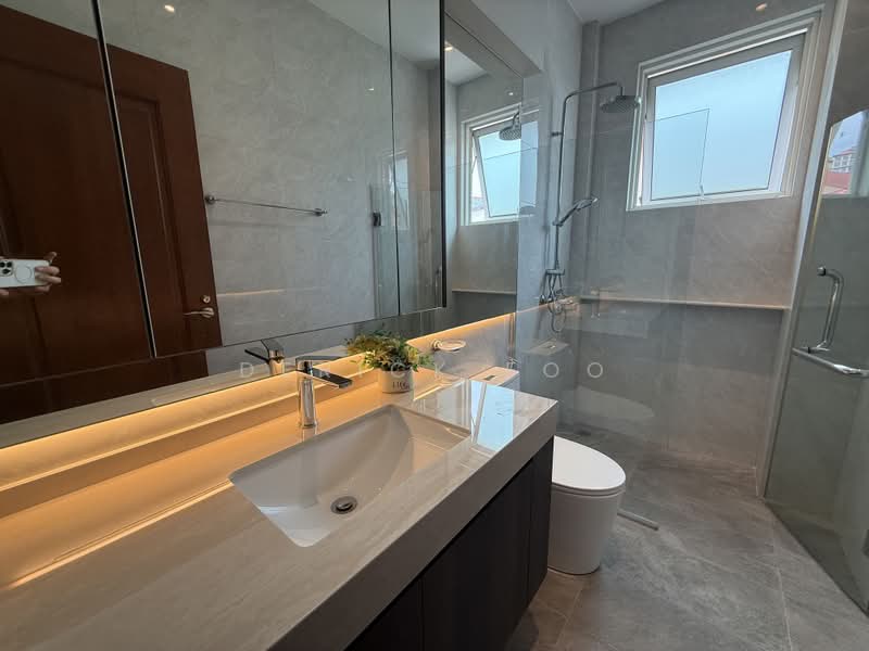 Faber Garden Estate, Jalan Seruling, 5 Bedrooms, 3,054 sqft, Semi-Detached House For Rent, by Derick Foo, 500186346 - Bathroom - PropertyGuru.com.sg