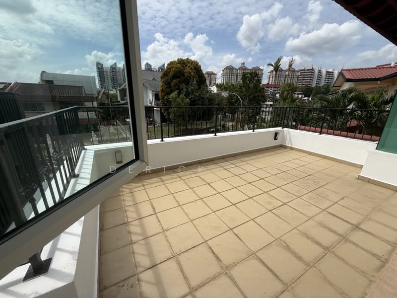 Faber Garden Estate, Jalan Seruling, 5 Bedrooms, 3,054 sqft, Semi-Detached House For Rent, by Derick Foo, 500186346 - Balcony - PropertyGuru.com.sg