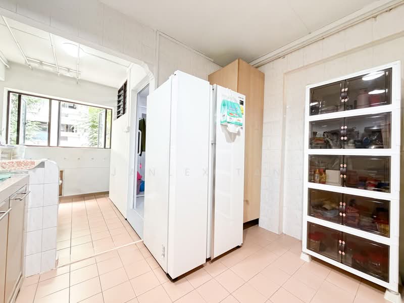 166 Hougang Avenue 1, 166 Hougang Avenue 1, 3 Bedrooms, 101 sqft, HDB Flat For Sale, by Janlex Tan, 500186348 - Kitchen - PropertyGuru.com.sg