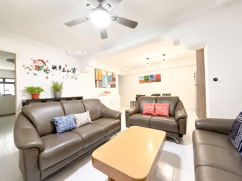 166 Hougang Avenue 1, 166 Hougang Avenue 1, 3 Bedrooms, 101 sqft, HDB Flat For Sale, by Janlex Tan, 500186348 - Living Room - PropertyGuru.com.sg
