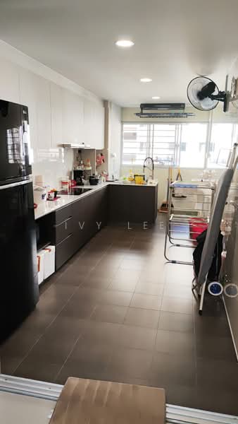 208 Serangoon Central, 208 Serangoon Central, Room Rental, 150 sqft, HDB Flat For Rent, by Ivy Lee, 500186358 - Kitchen - PropertyGuru.com.sg