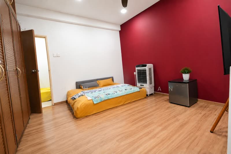 Far Horizon Gardens, 7 Ang Mo Kio Avenue 9, 2 Bedrooms, 1,292 sqft, Condominium For Sale, by Shah Marican, 500186362 - Bedroom - PropertyGuru.com.sg