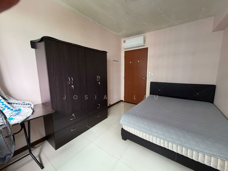 697A Jurong West Central 3, 697A Jurong West Central 3, Room Rental, 110 sqft, HDB Flat For Rent, by Josiah Lau, 500186366 - Bedroom - PropertyGuru.com.sg