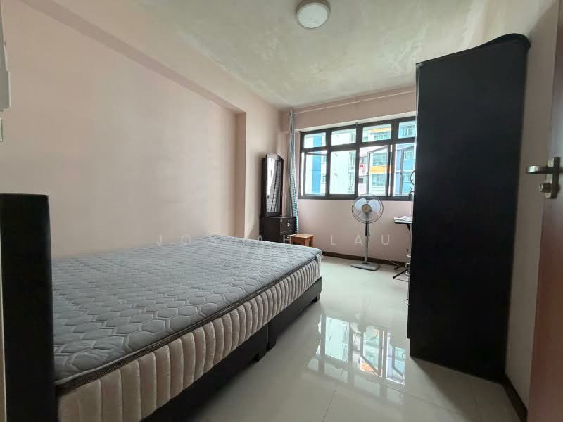 697A Jurong West Central 3, 697A Jurong West Central 3, Room Rental, 110 sqft, HDB Flat For Rent, by Josiah Lau, 500186366 - Bedroom - PropertyGuru.com.sg