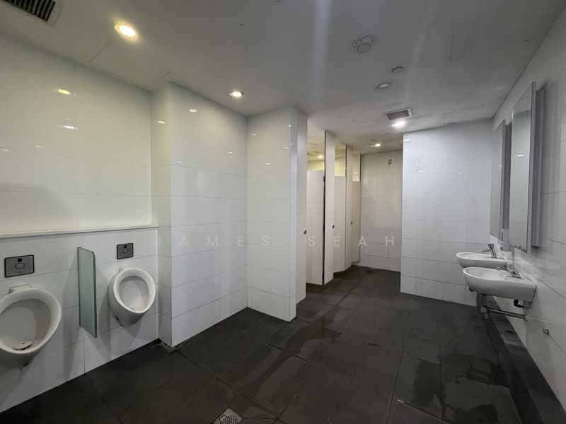 Tagore, Tagore lane, 3,045 sqft, Light Industrial (B1) For Rent, by James Seah, 500186372 - Bathroom - CommercialGuru.com.sg