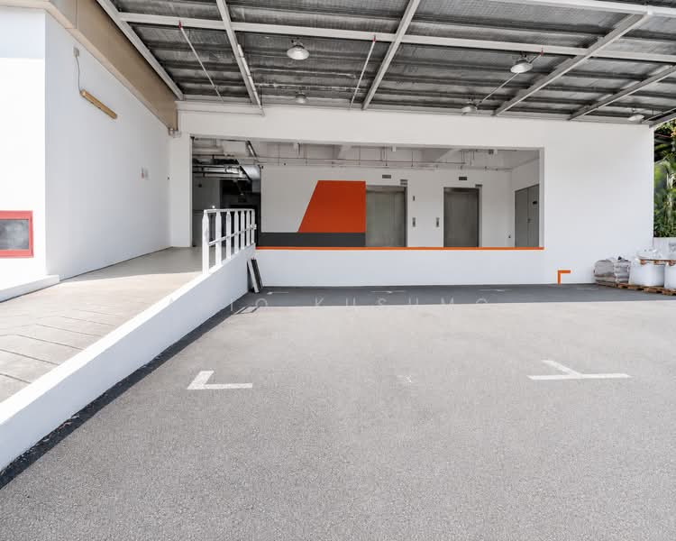 Urban Space, 3 Depot Close, 91 sqft, Warehouse For Rent, by Ario Kusumo, 500186375 - Loading Bay - CommercialGuru.com.sg