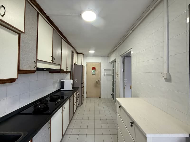 631 Woodlands Ring Road, 631 Woodlands Ring Road, 3 Bedrooms, 1,087 sqft, HDB Flat For Rent, by Justin Ng, 500186409 - Kitchen - PropertyGuru.com.sg