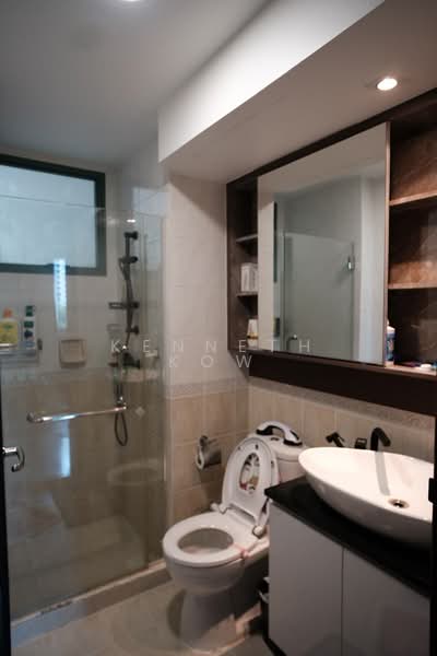 Palm Gardens, 2A Hong San Walk, Room Rental, 100 sqft, Condominium For Rent, by Kenneth Kow, 500186424 - Bathroom - PropertyGuru.com.sg