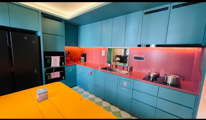 lyf Chinatown Singapore 25 Mosque Street, Jamae Chulia Heritage, #01-01, Singapore 059937, , 1 Bedroom, 110 sqft, Apartment For Rent, by Norjihan Kamil, 500186426 - Communal kitchen  - PropertyGuru.com.sg