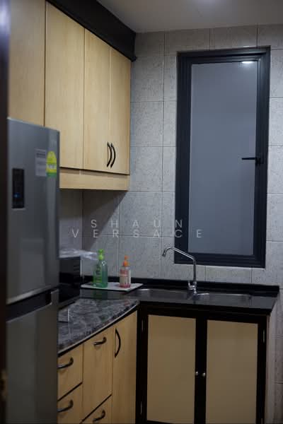 Regent Heights, 50 Bukit Batok East Avenue 5, 2 Bedrooms, 1,023 sqft, Condominium For Sale, by Shaun Versace, 500186436 - Kitchen - PropertyGuru.com.sg