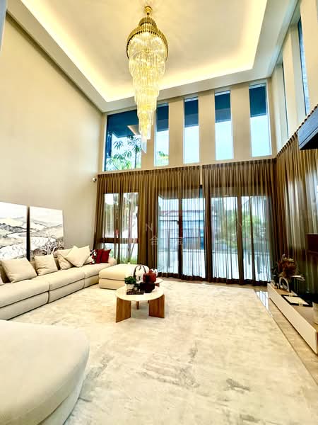Fernhill Road ☎️ Daphne 合宝 9855.9638, , 4 Bedrooms, 7,440 sqft, Semi-Detached House For Sale, by Daphne Tay 谢合宝, 500186441 - Living Room - PropertyGuru.com.sg