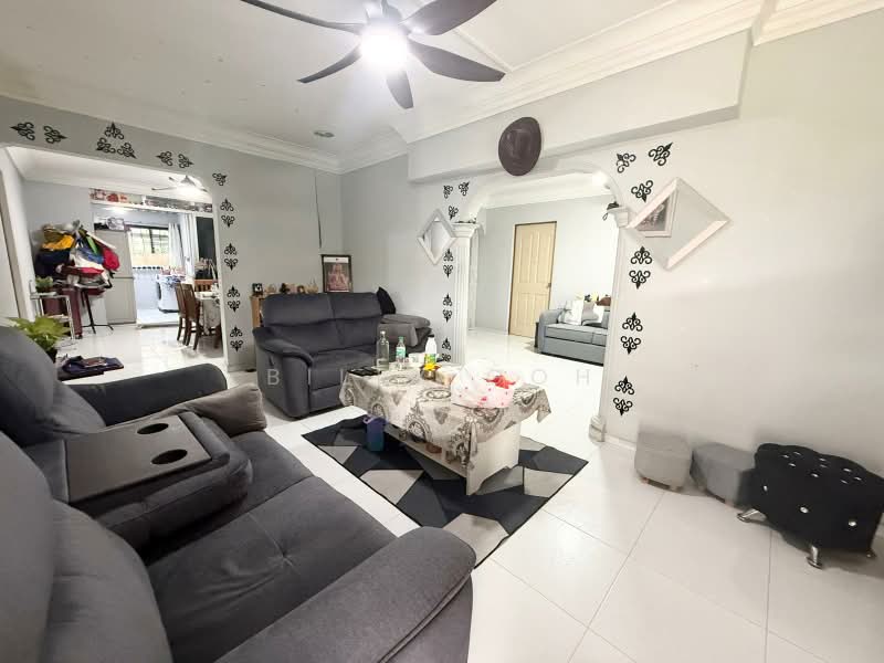 835 Woodlands Street 83, 835 Woodlands Street 83, 4 Bedrooms, 1,582 sqft, HDB Flat For Sale, by Billy Goh, 500186446 - Living Room - PropertyGuru.com.sg
